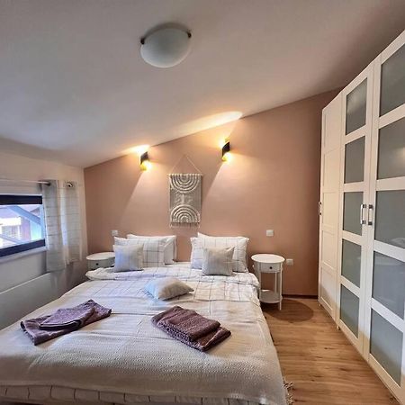 Cozy 1 Bedroom Apartment Next To The Gondola Банско Экстерьер фото