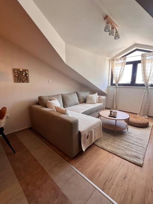 Cozy 1 Bedroom Apartment Next To The Gondola Банско Экстерьер фото