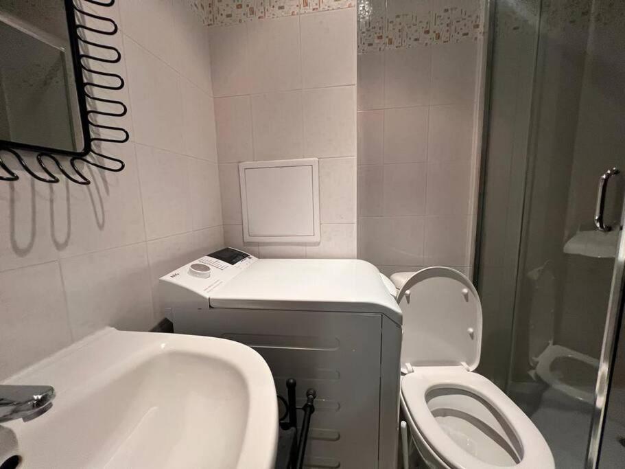 Cozy 1 Bedroom Apartment Next To The Gondola Банско Экстерьер фото